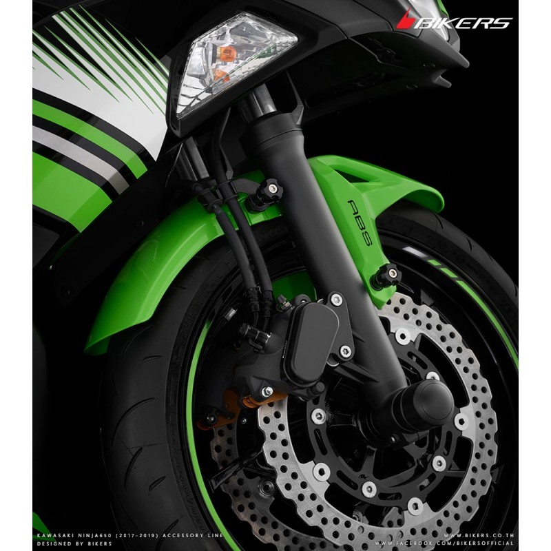 Правая защита переднего тормозного суппорта BIKERS Kawasaki NINJA 650