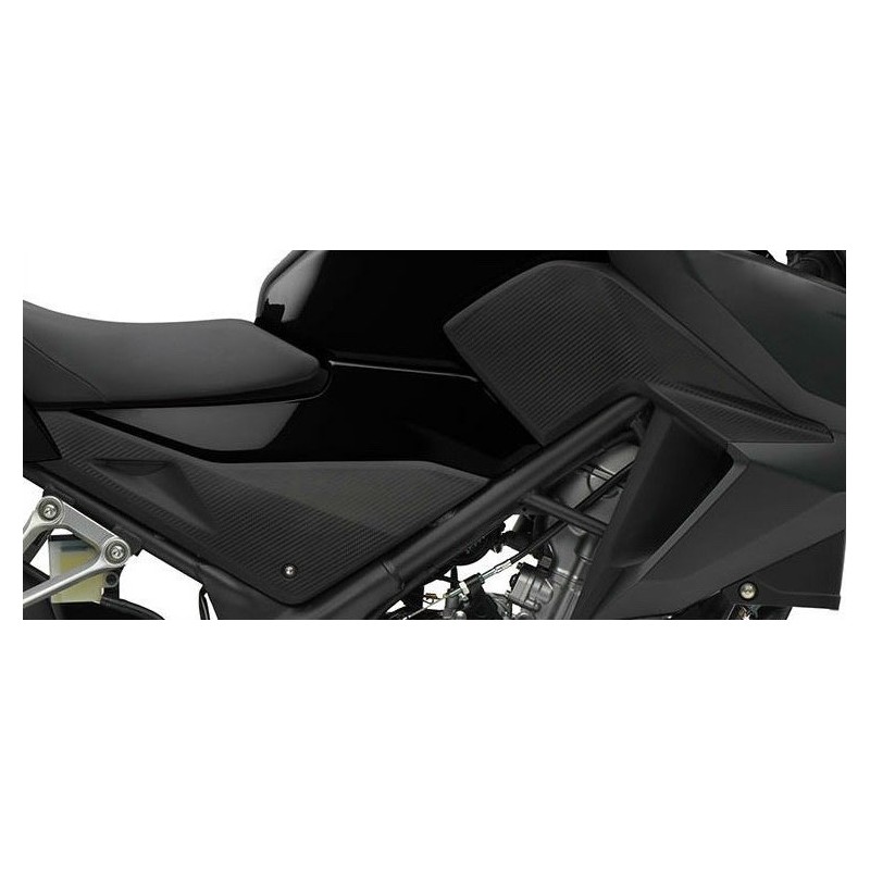 Правая боковая крышка Honda CB300F