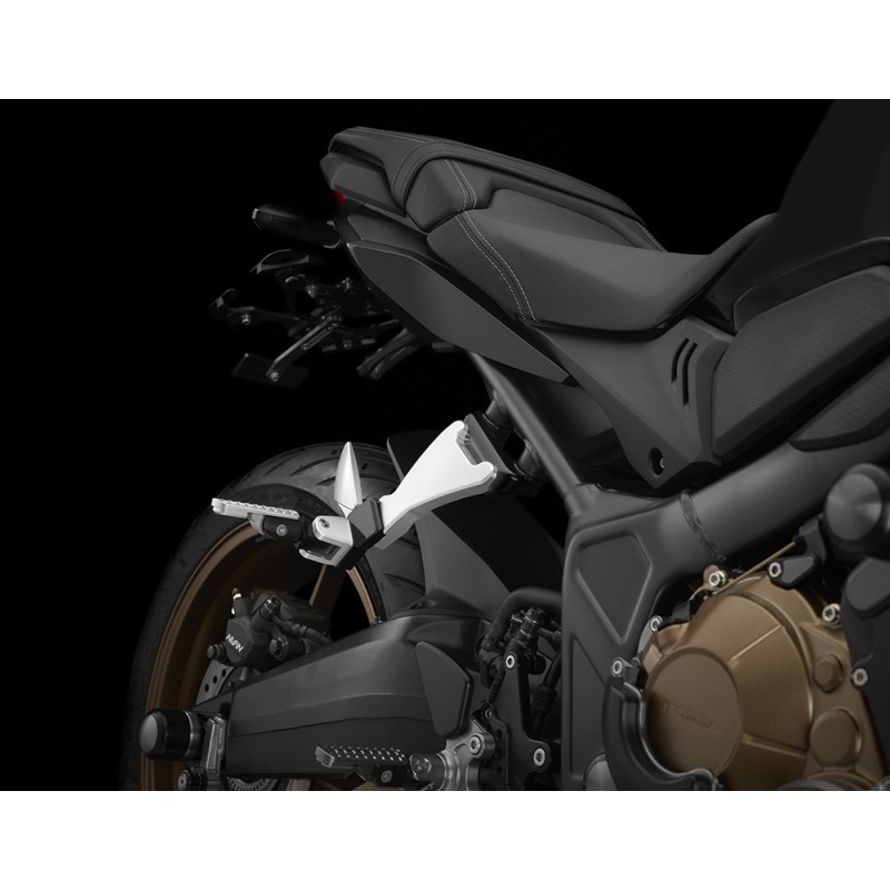 Комплект пассажирских подножек с кронштейнами BIKERS Honda CB650R