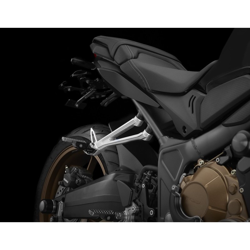 Комплект пассажирских подножек BIKERS Honda CB650R