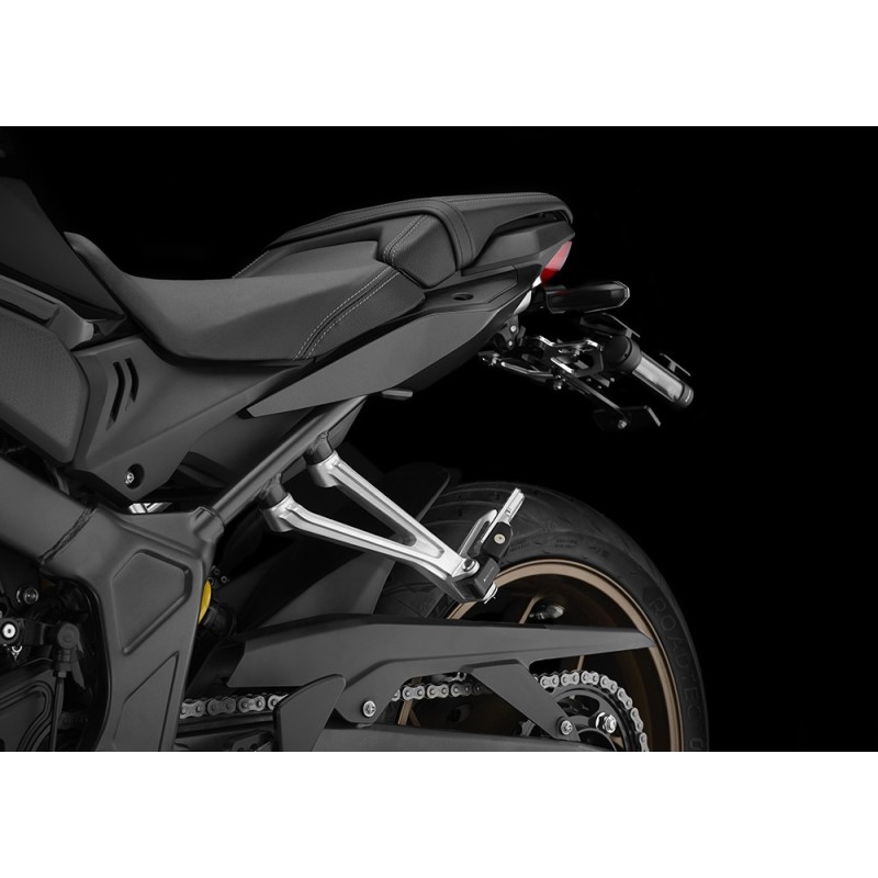 Комплект пассажирских подножек BIKERS Honda CB650R