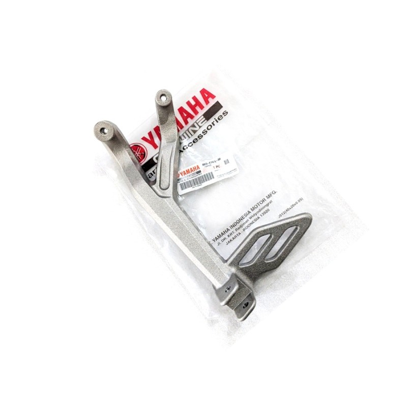 Левый кронштейн пассажирской подножки Yamaha YZF R15 2017 2018 2019 2020
