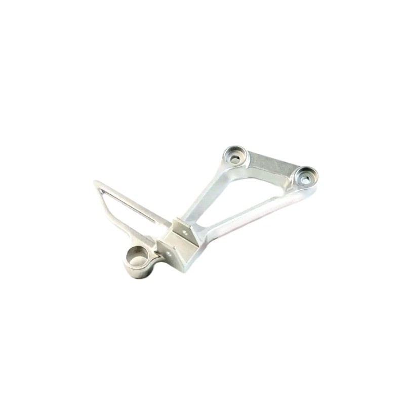 Правый кронштейн пассажирской подножки Honda NX500 2024 2025