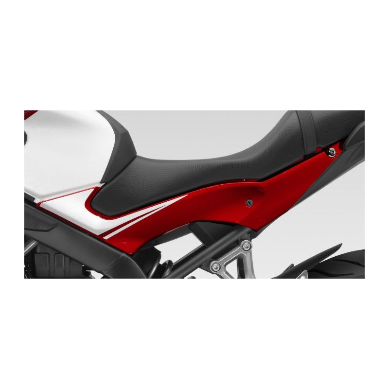 Левая боковая крышка Honda CB650F