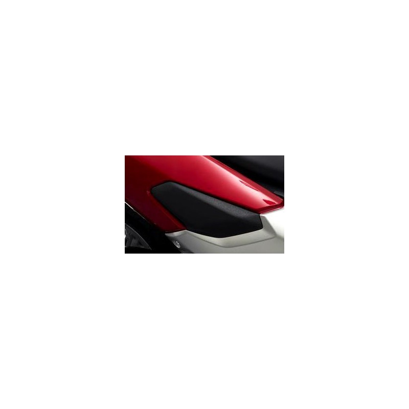 Правая задняя боковая панель Yamaha NMAX